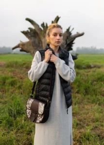 bombona-brown-cowhide-carriel-madero.4